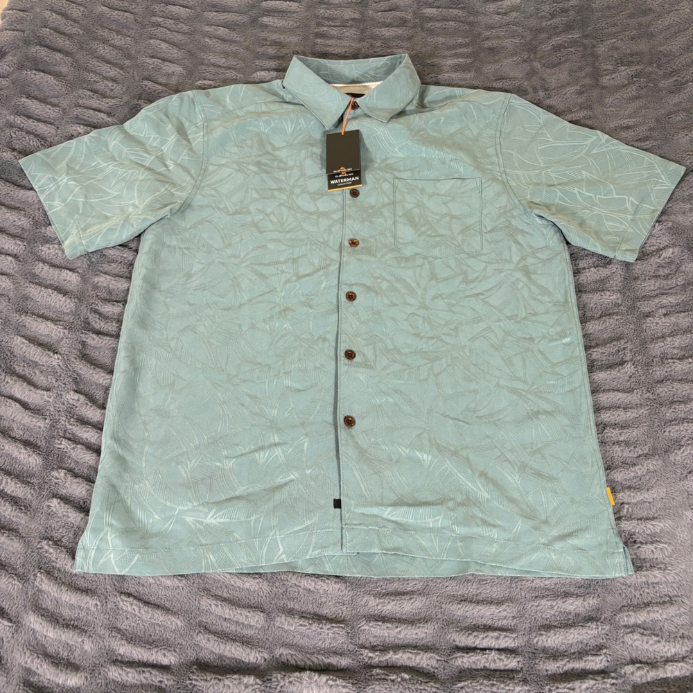 Quiksilver Waterman Collection Mens Sage Green Textured Leaf Shirt Size M AT307